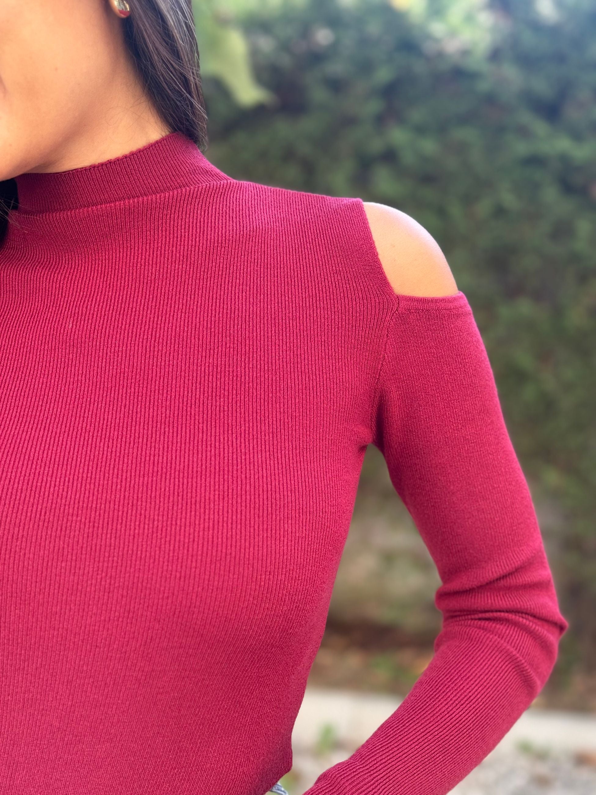 MAGLIA SPALLA SCOPERTA