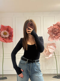 MAGLIA SCOLLO A V CROP