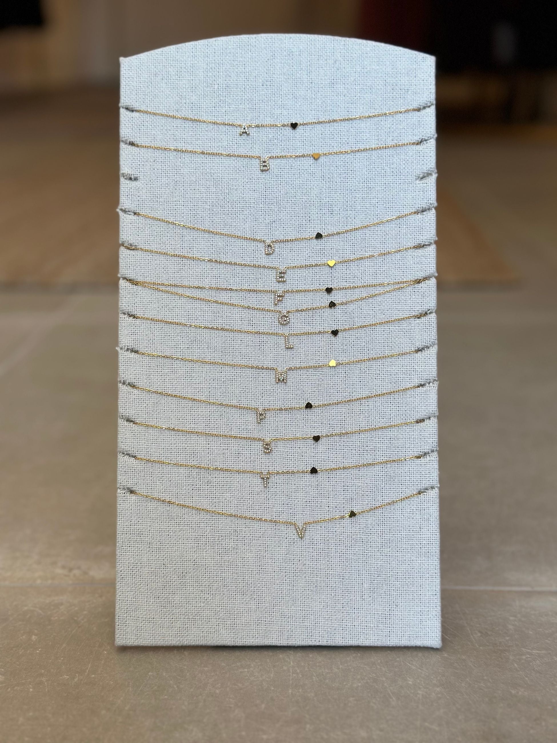 COLLANA CON LETTERINE